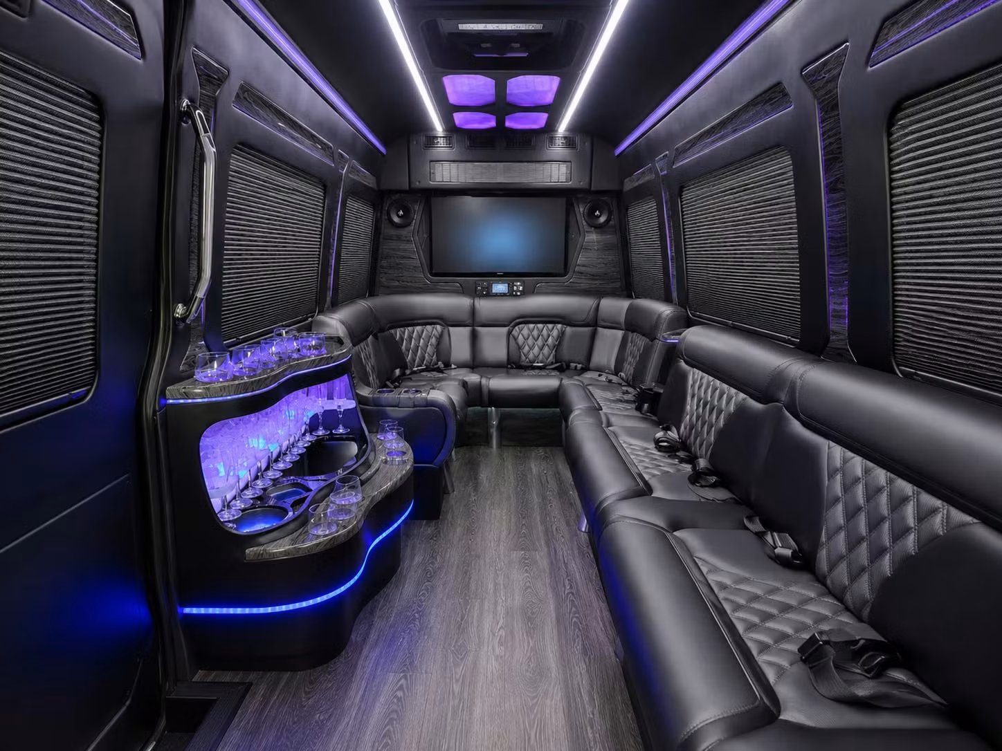 comfortable amenity loaded buses for every long distance route out of southern california