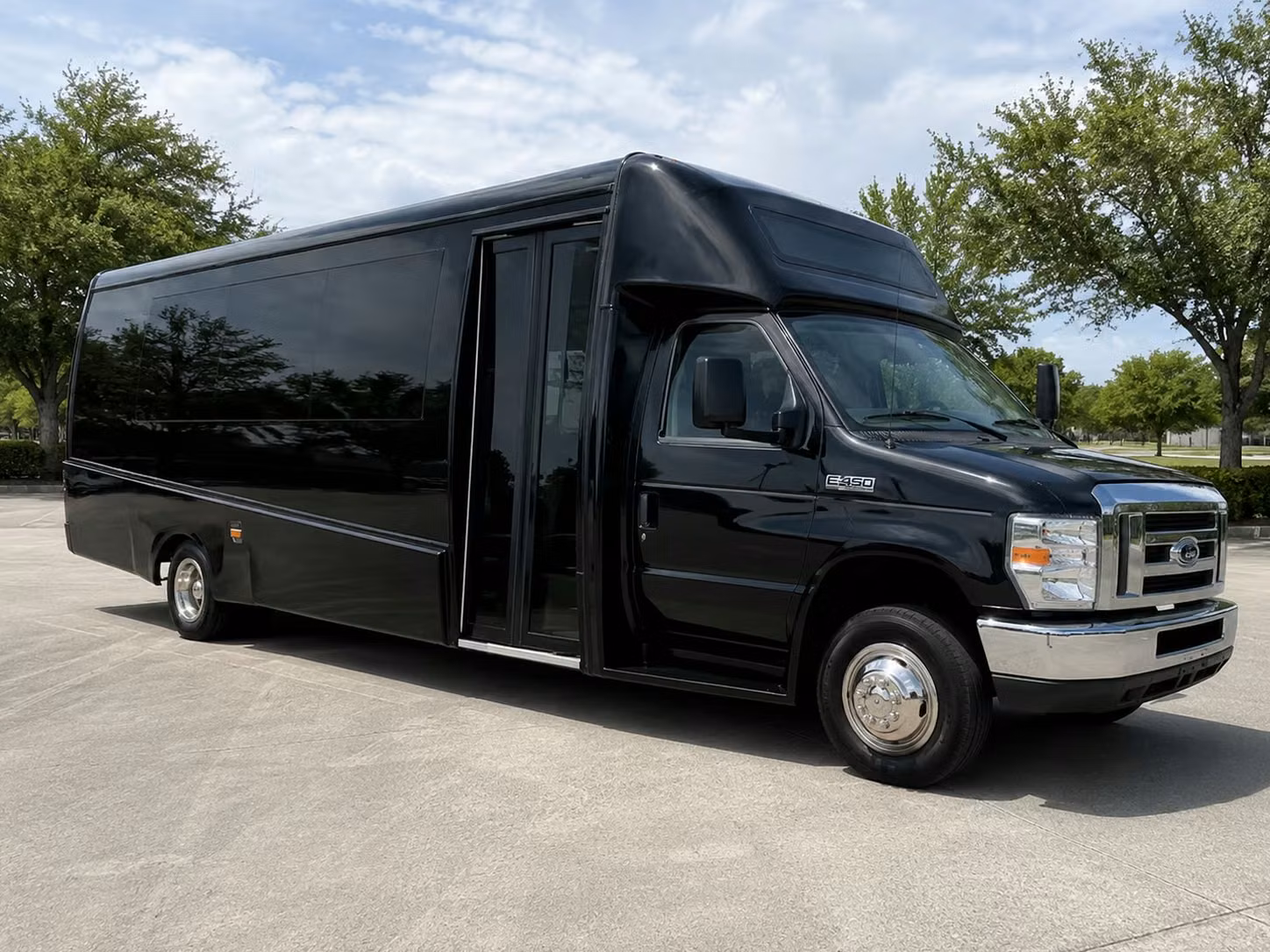 rancho palos verdes 15 passenger minibus rental